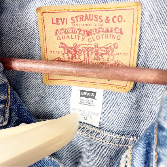Levis Blue Denim Relaxed Trucker Jacket Mens Size M 7112 - Picture 6 of 11